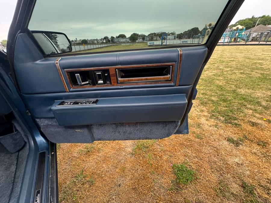1991 Cadillac DeVille - Photo 43