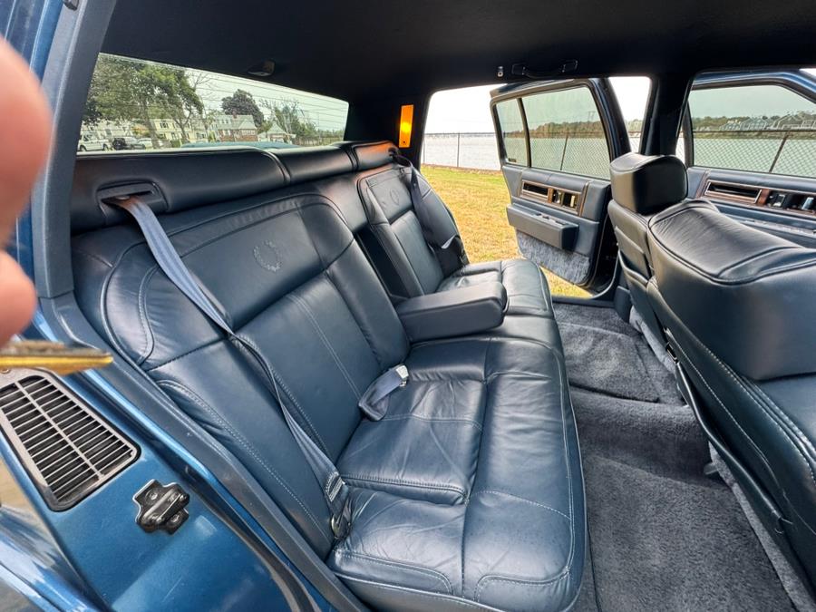1991 Cadillac DeVille - Photo 24