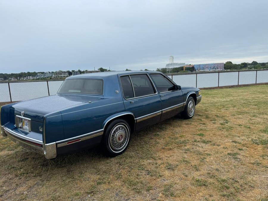 1991 Cadillac DeVille - Photo 23