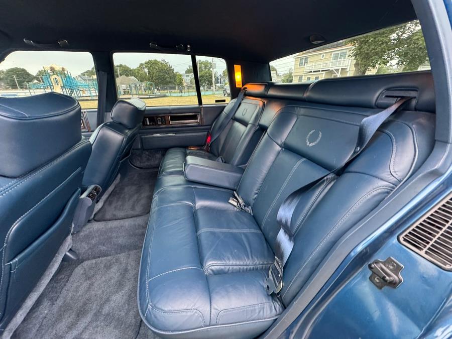 1991 Cadillac DeVille - Photo 27