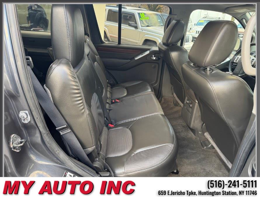 2012 Nissan Pathfinder LE - Photo 31