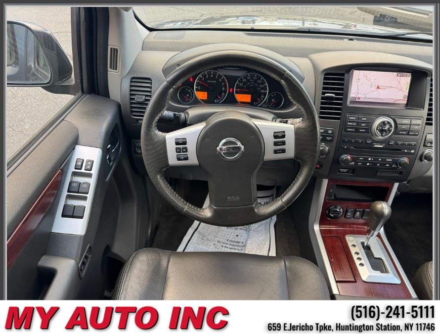 2012 Nissan Pathfinder LE - Photo 12