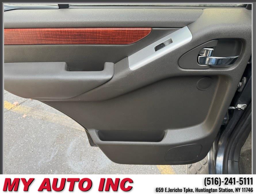 2012 Nissan Pathfinder LE - Photo 35