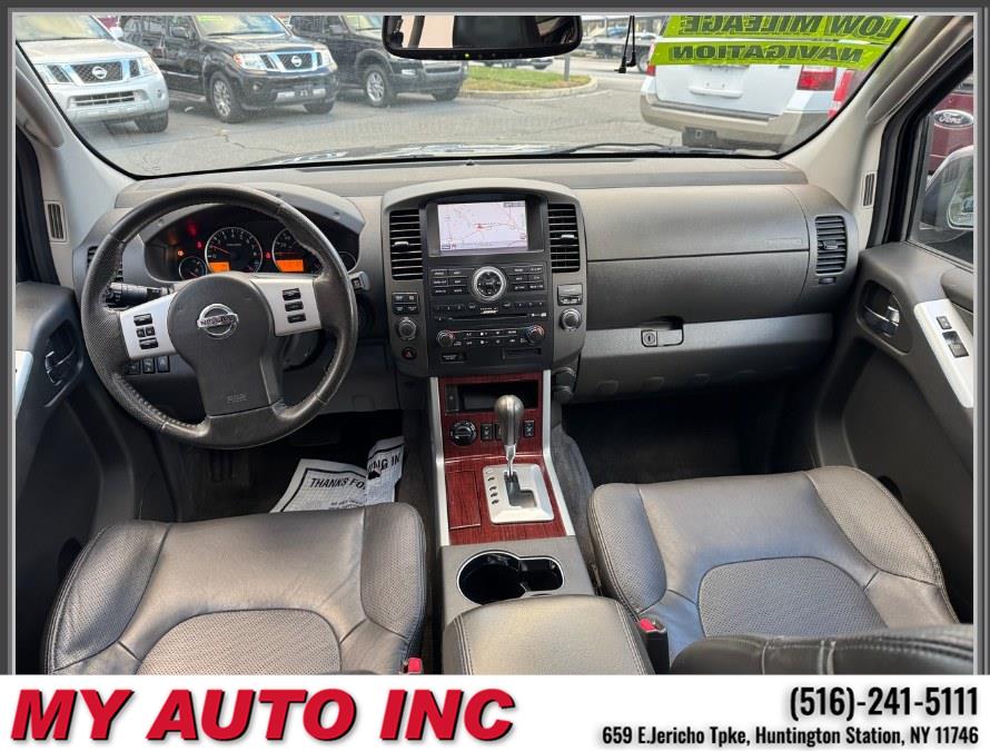 2012 Nissan Pathfinder LE - Photo 10