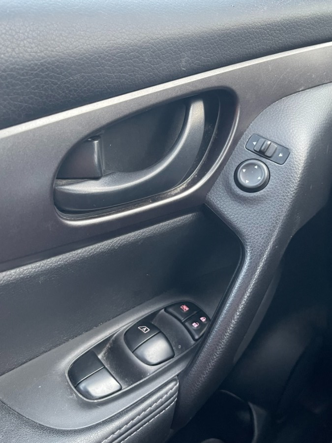 2020 Nissan Rogue Sport S - Photo 30