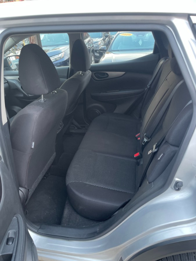 2020 Nissan Rogue Sport S - Photo 14