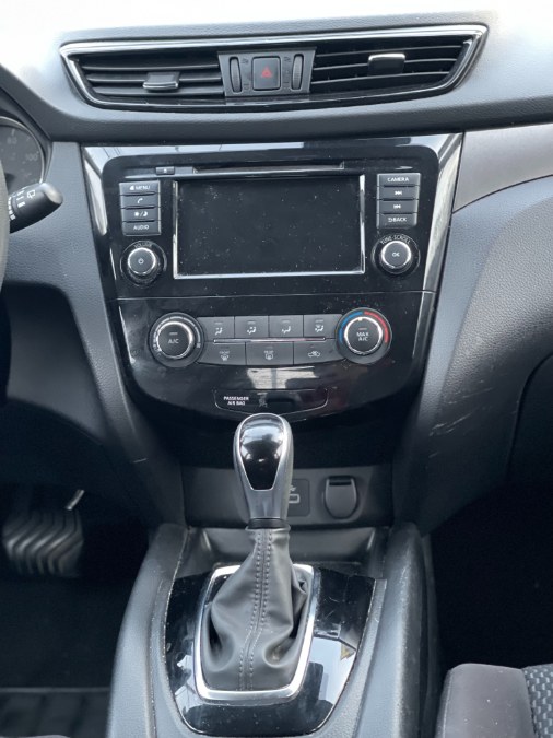 2020 Nissan Rogue Sport S - Photo 23