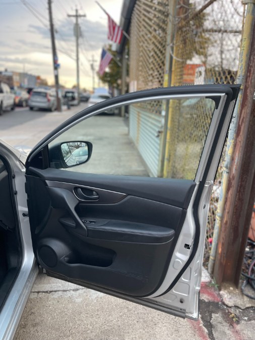 2020 Nissan Rogue Sport S - Photo 20