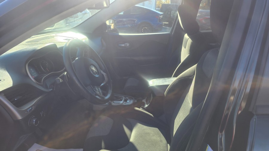 2016 Jeep Cherokee Sport - Photo 7