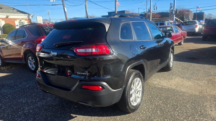 2016 Jeep Cherokee Sport - Photo 3