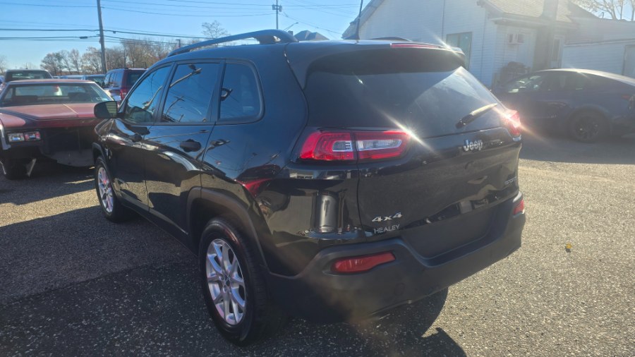 2016 Jeep Cherokee Sport - Photo 2