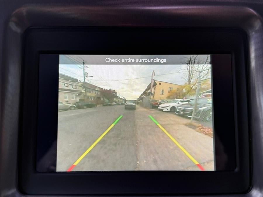 2021 Dodge Challenger SXT - Photo 17