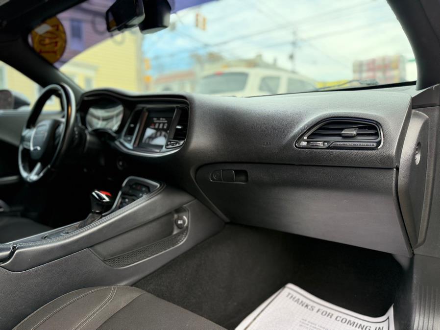 2021 Dodge Challenger SXT - Photo 13