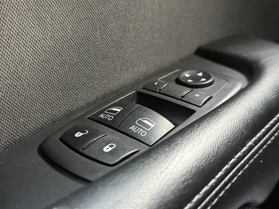 2021 Dodge Challenger SXT - Photo 21