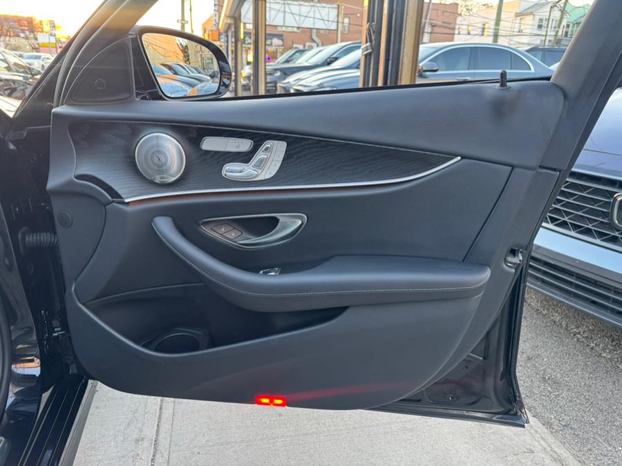 2023 Mercedes-Benz E-Class E350 - Photo 17
