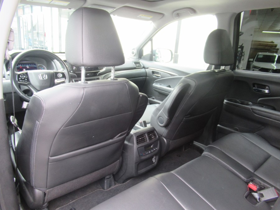 2022 Honda Pilot SE - Photo 9
