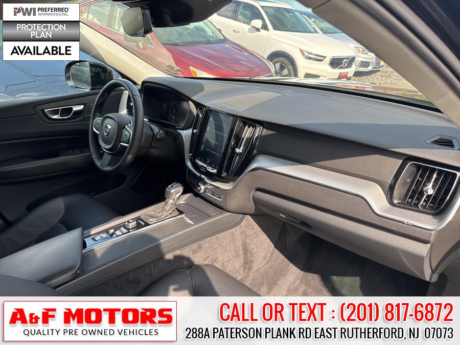 2019 Volvo XC60 Momentum - Photo 27