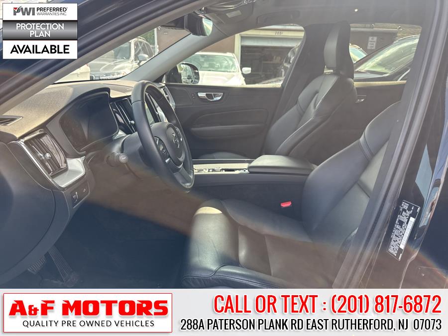 2019 Volvo XC60 Momentum - Photo 7