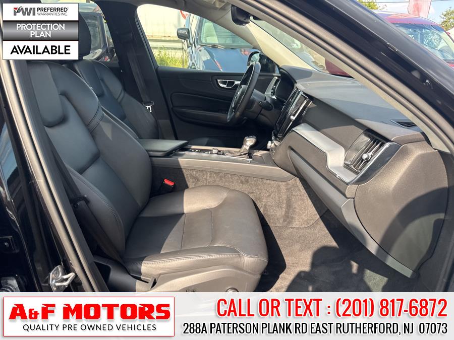2019 Volvo XC60 Momentum - Photo 26