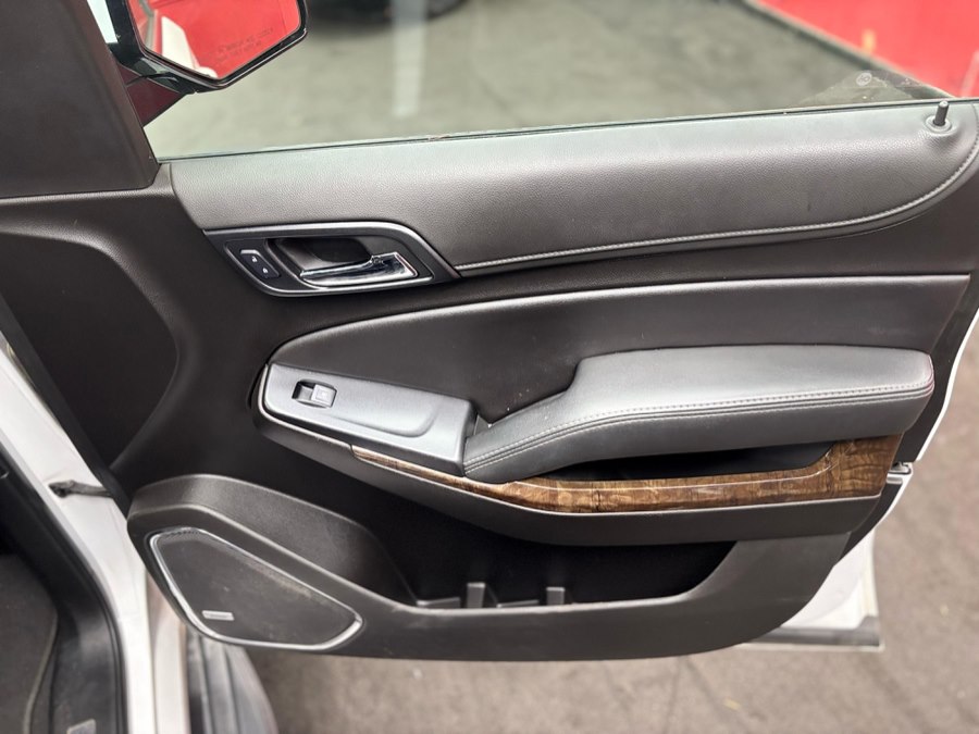 2019 Chevrolet Tahoe LT - Photo 19