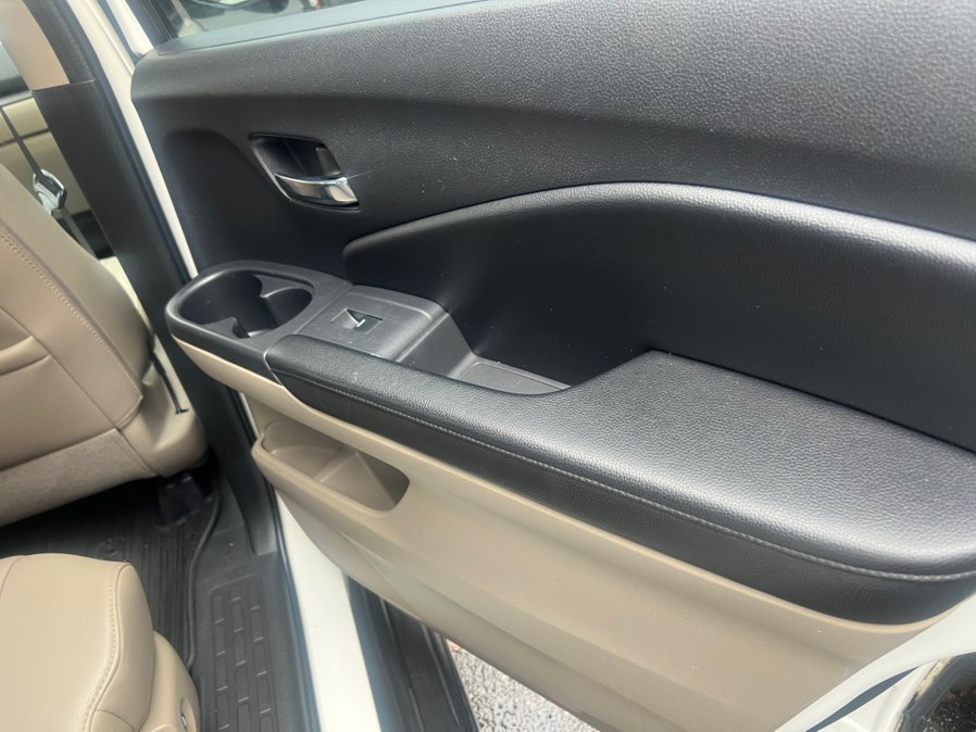 2016 Honda Pilot EX-L - Photo 12