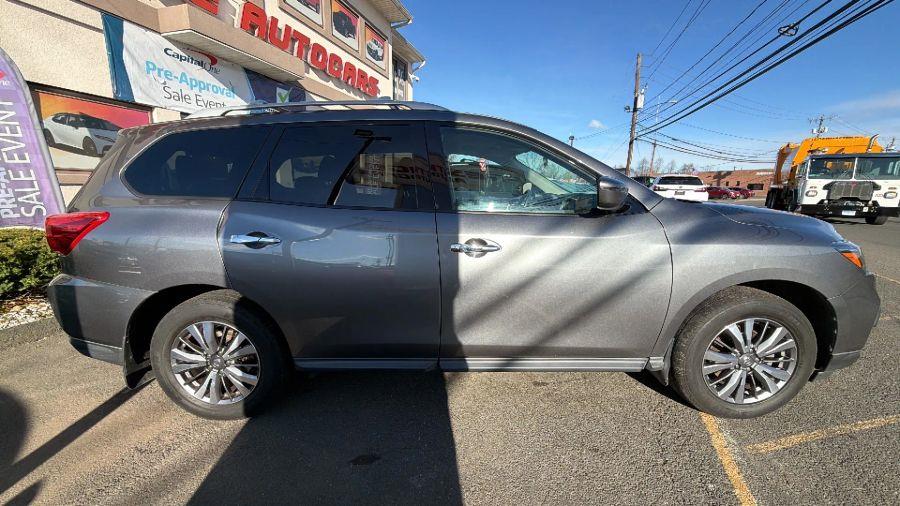 2020 Nissan Pathfinder S - Photo 5