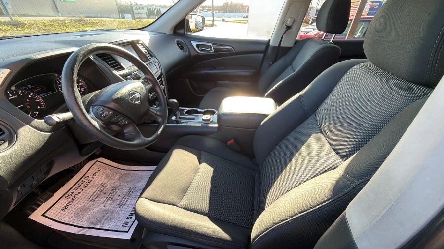2020 Nissan Pathfinder S - Photo 8