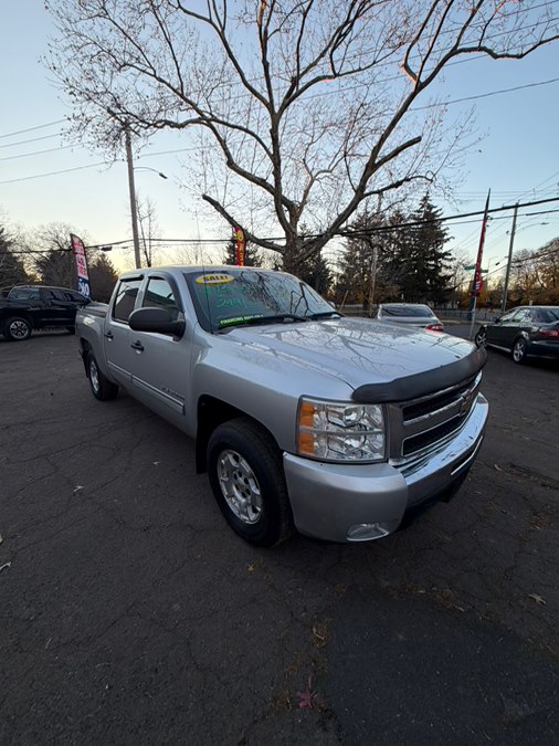2011 Chevrolet Silverado 1500 LT 4X4 Crew Cab's photo
