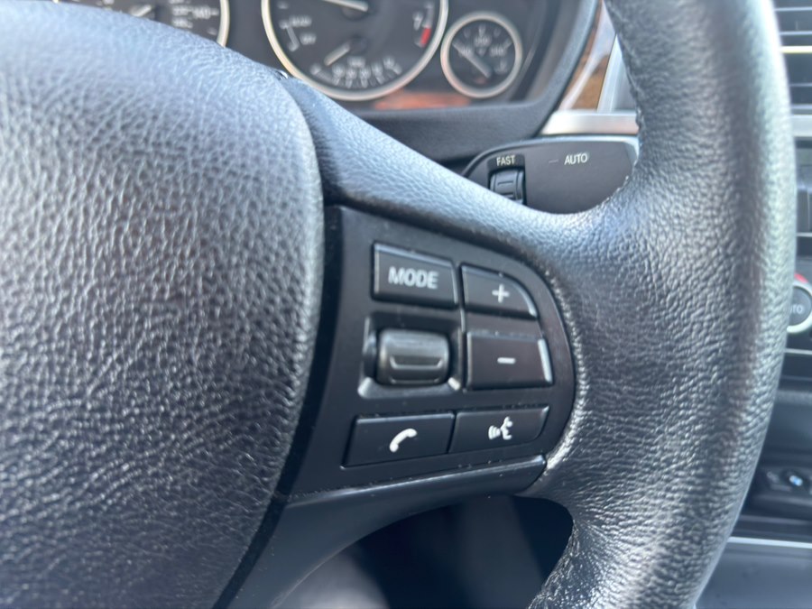 2017 BMW 3 Series 320i - Photo 15