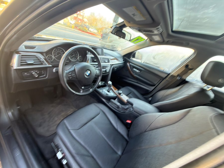 2017 BMW 3 Series 320i - Photo 9