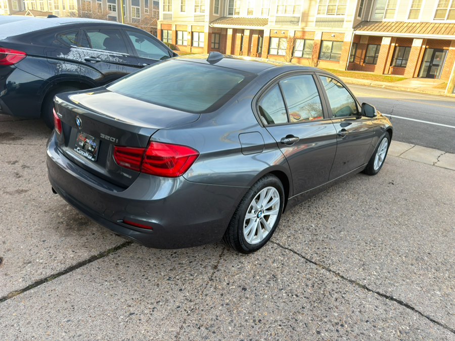 2017 BMW 3 Series 320i - Photo 6