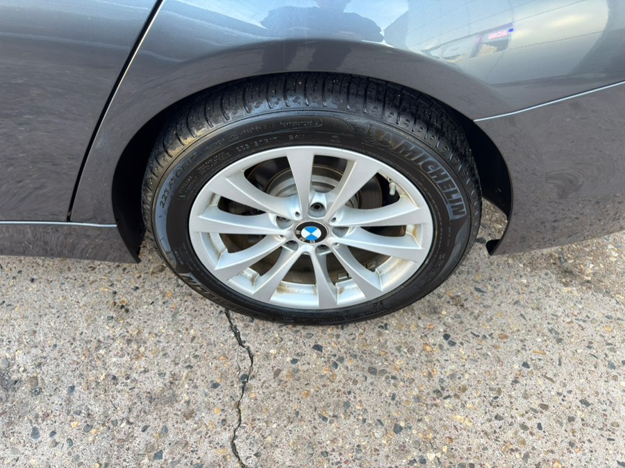 2017 BMW 3 Series 320i - Photo 22
