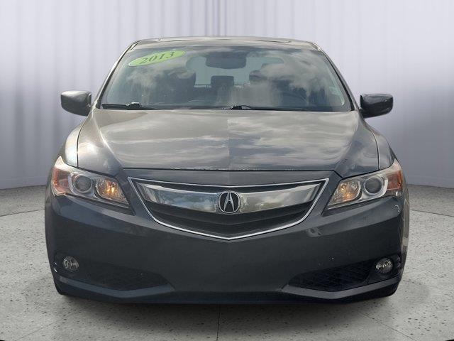 2013 Acura ILX Premium's photo