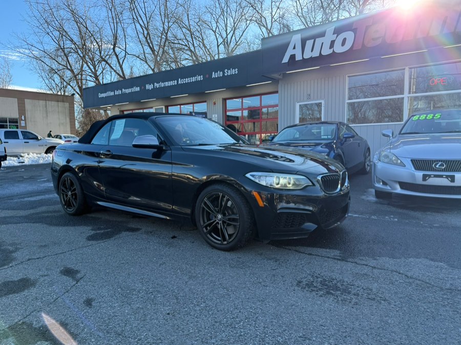 2017 BMW 2 Series M240i Convertible's photo