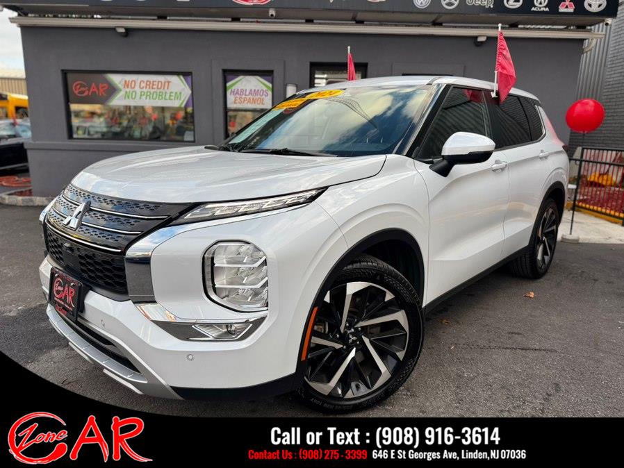 2024 Mitsubishi Outlander SE 2WD's photo