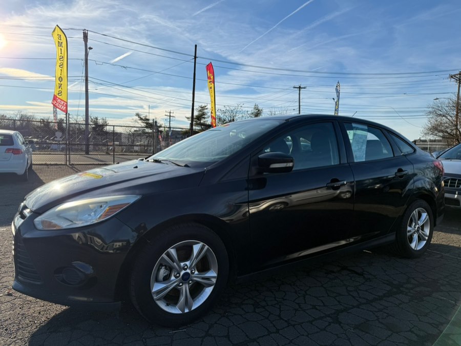 2013 Ford Focus Sedan SE's photo