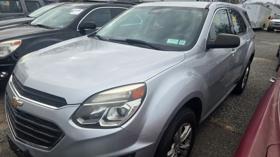 Used 2017 Chevrolet Equinox in Patchogue, New York | Romaxx Truxx. Patchogue, New York