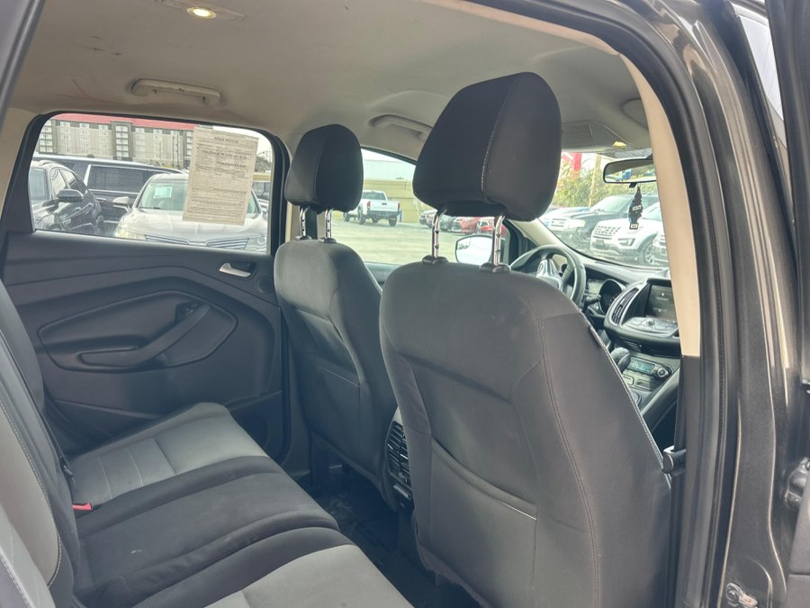 2015 Ford Escape SE - Photo 6