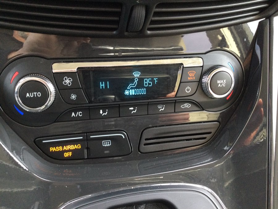 2016 Ford Escape Titanium - Photo 16