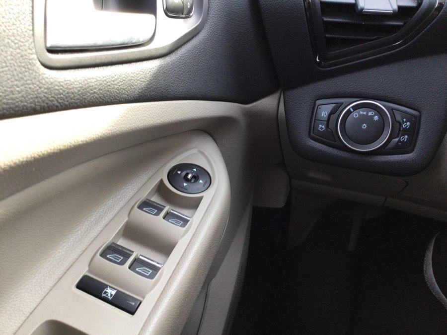2016 Ford Escape Titanium - Photo 18