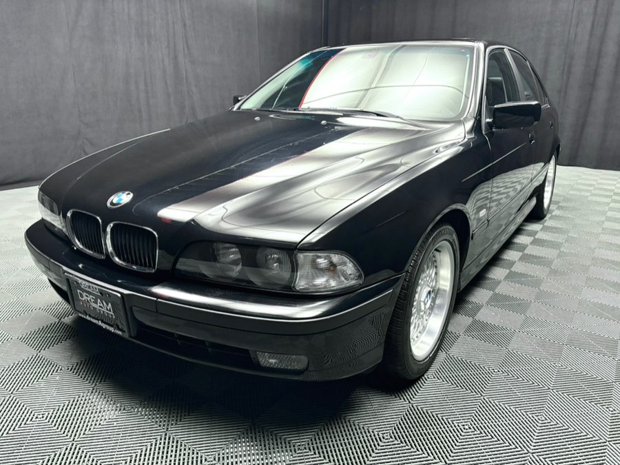 2000 BMW 5 Series 528i's photo