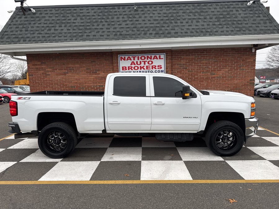 2019 Chevrolet Silverado HD LT 4WD Crew Cab Standard Box's photo