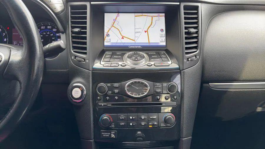 2014 INFINITI QX70 Base - Photo 13