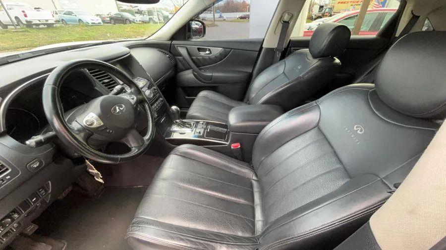 2014 INFINITI QX70 Base - Photo 7
