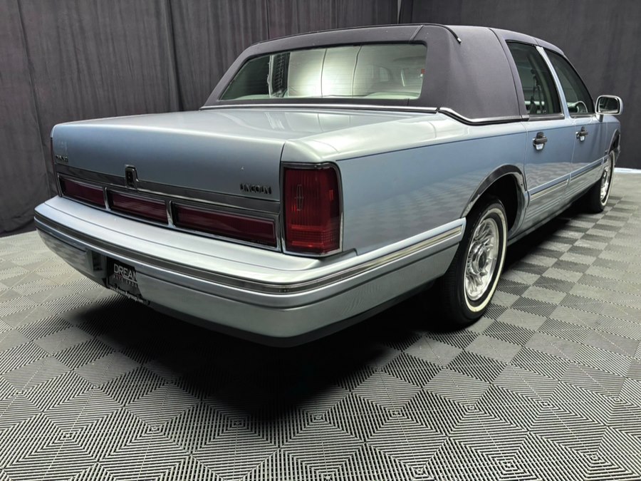 1997 Lincoln Town Car EXECUTIVE - Photo 6