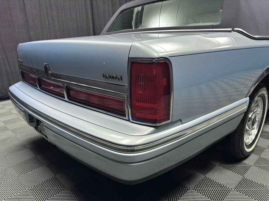 1997 Lincoln Town Car EXECUTIVE - Photo 13