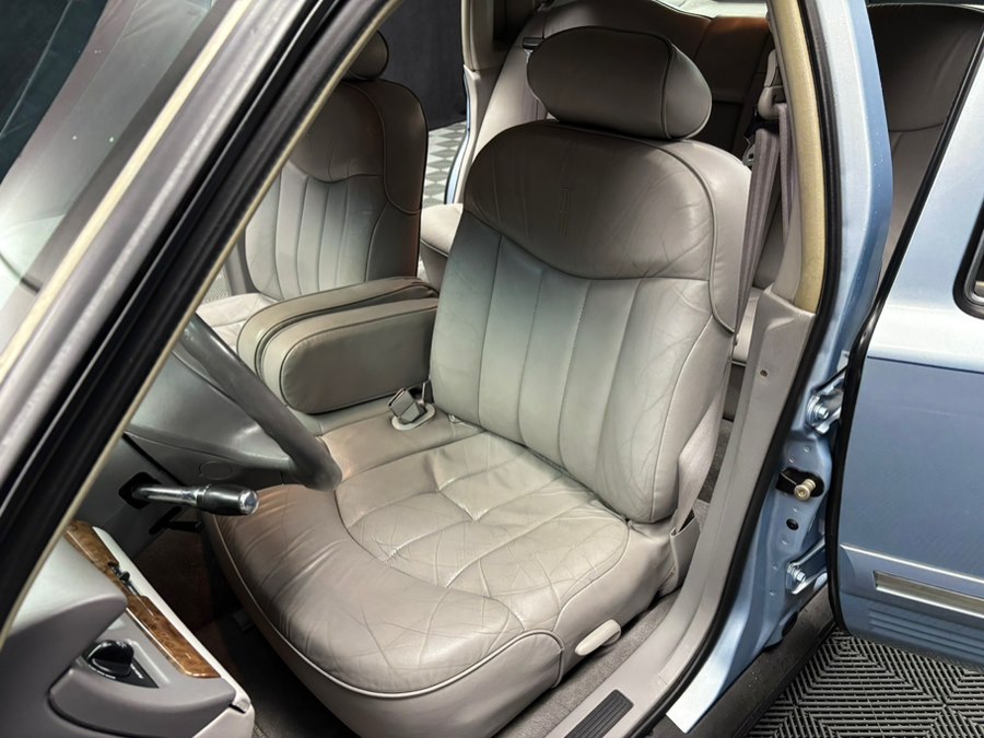 1997 Lincoln Town Car EXECUTIVE - Photo 31