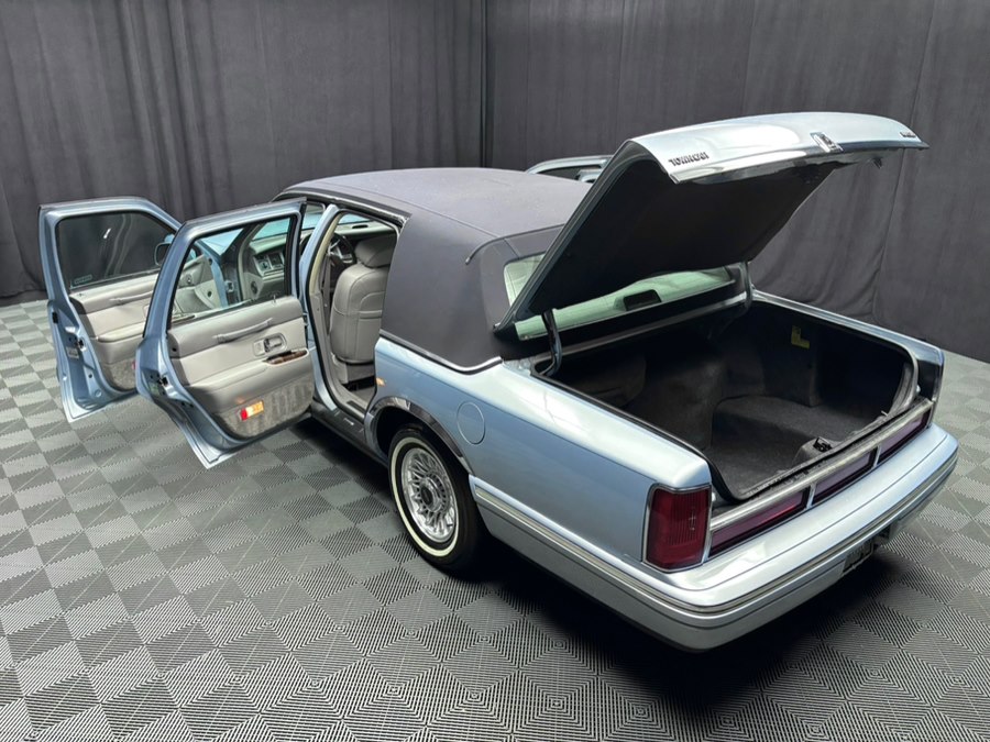 1997 Lincoln Town Car EXECUTIVE - Photo 20