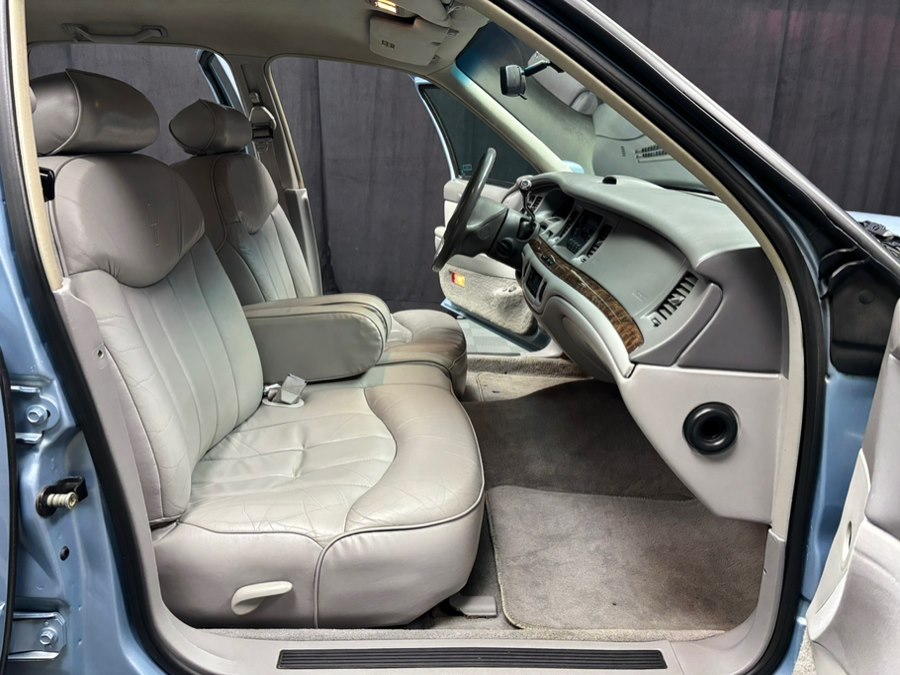 1997 Lincoln Town Car EXECUTIVE - Photo 28