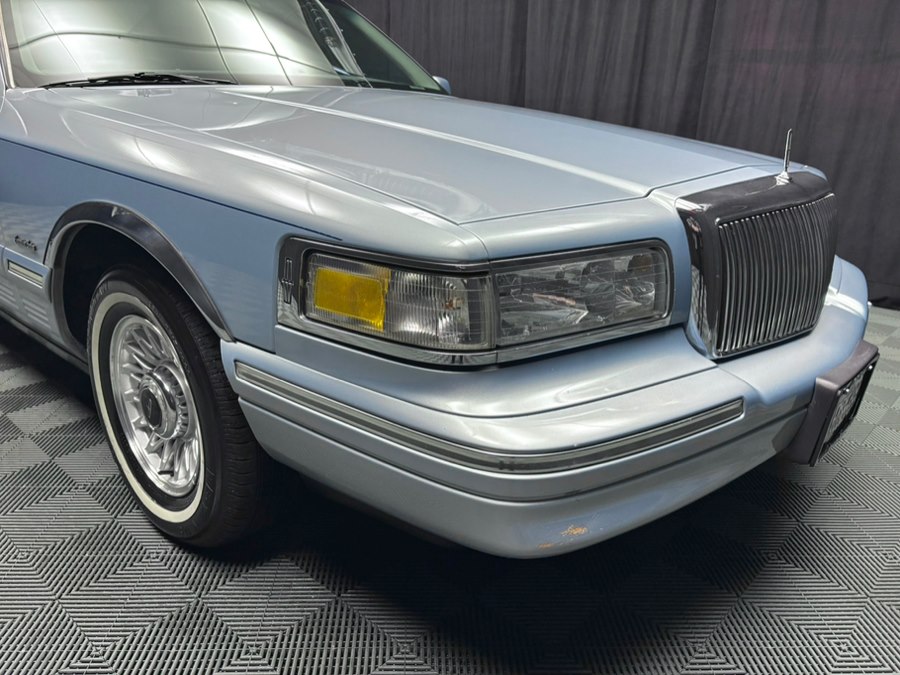 1997 Lincoln Town Car EXECUTIVE - Photo 12